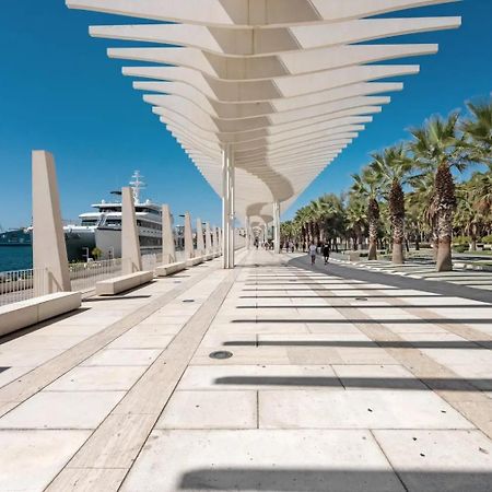 Los Mellis - Maria Zambrano Estacion De Tren & Bus Málaga Eksteriør billede