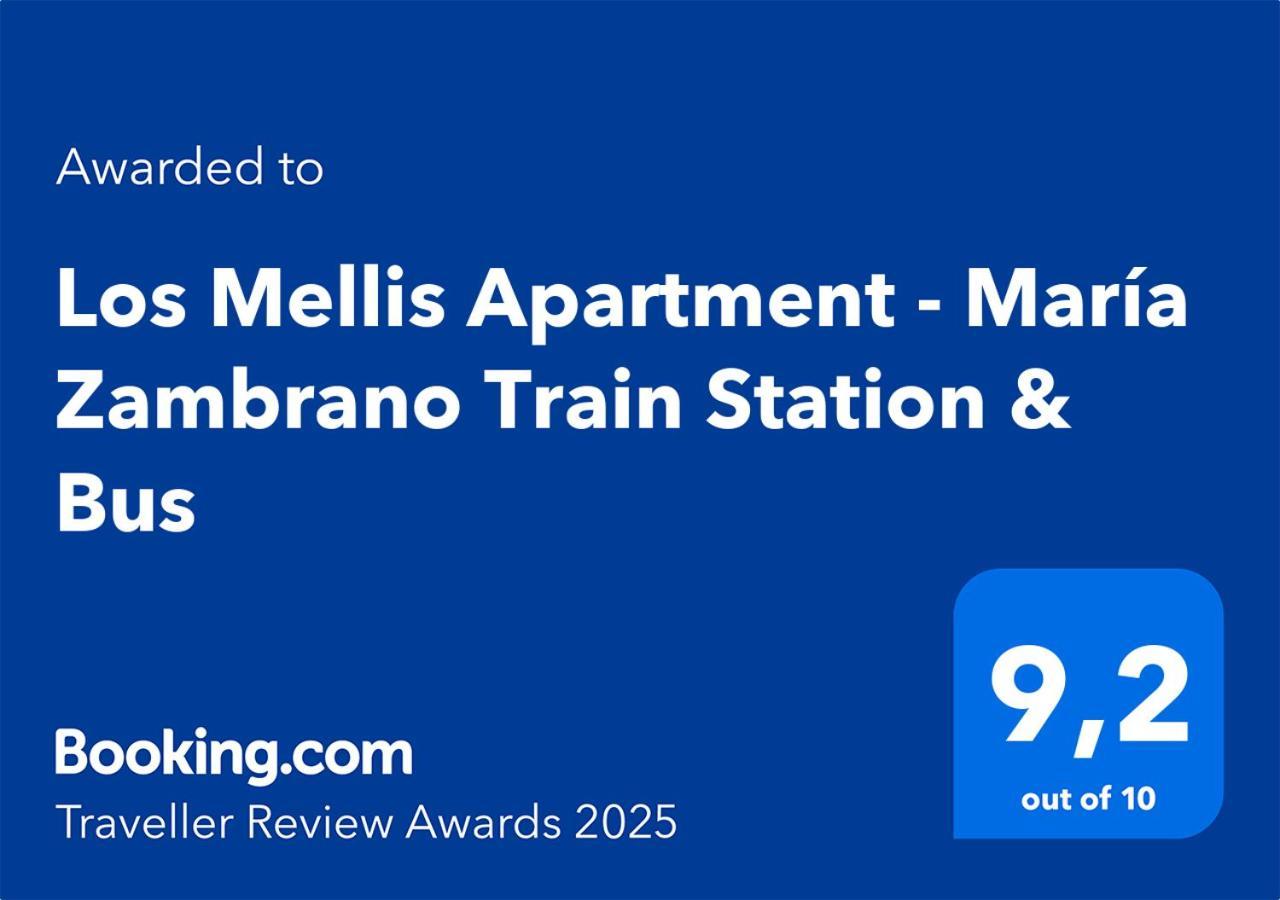 Los Mellis - Maria Zambrano Estacion De Tren & Bus Málaga Eksteriør billede